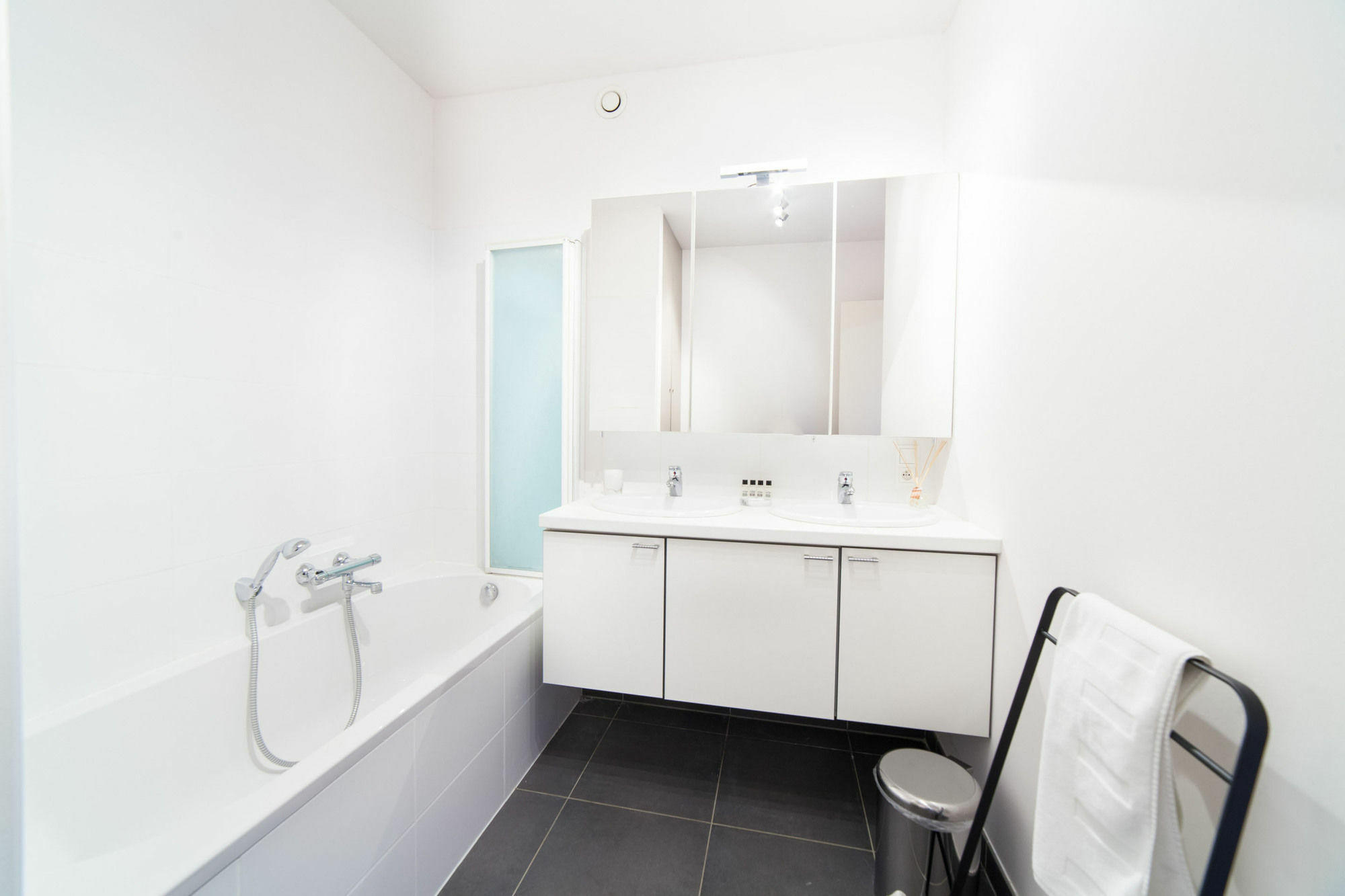 Sweet Inn Apartments - Germoir Брюксел Екстериор снимка