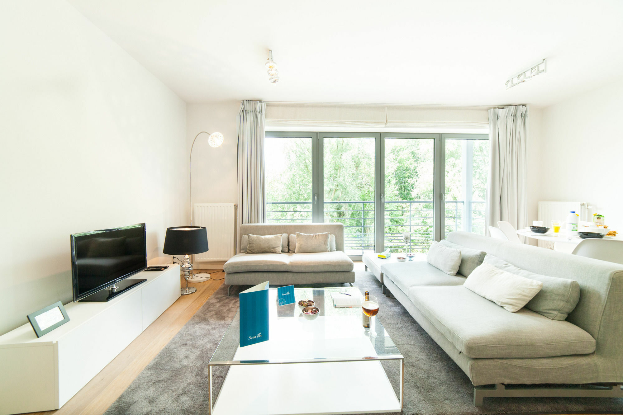 Sweet Inn Apartments - Germoir Брюксел Екстериор снимка